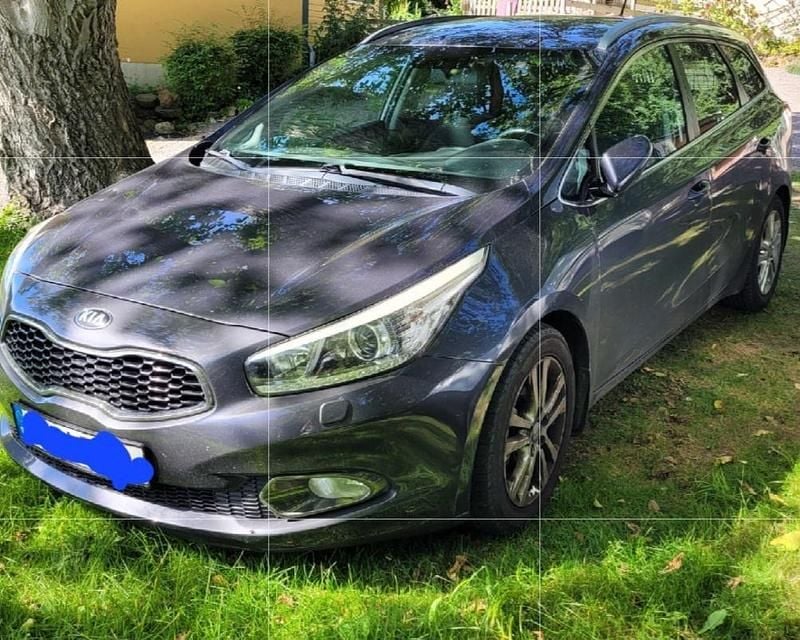 Grå Begagnad 2014 Kia Ceed Sportswagon 3 Kombi | 40 000 kr (Superpris) - Bild 1/1