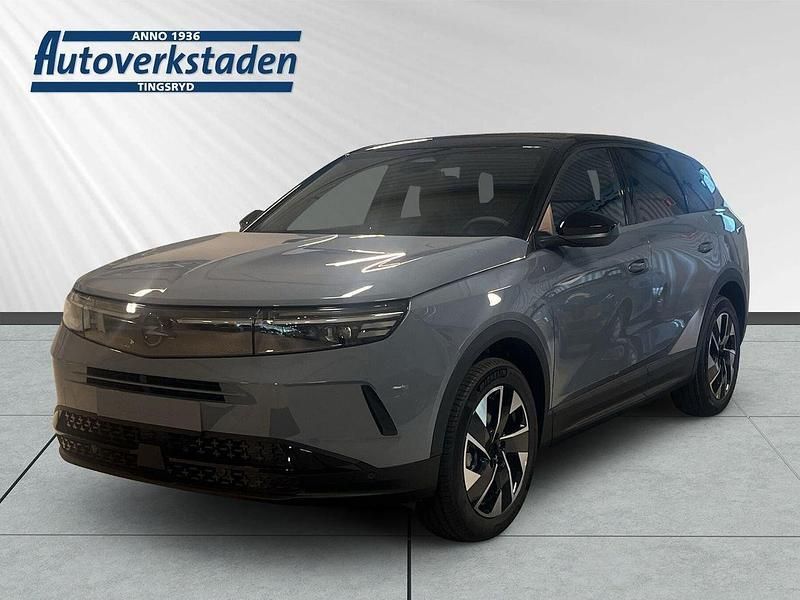 Grå Ny 2025 Opel Grandland X SUV | 469 700 kr (Marknadspris) - Bild 1/4