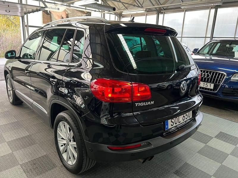 Begagnad VW Tiguan Sportline 160 HK (117 kW) 2014 Svart SUV