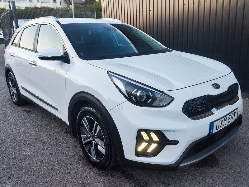 Vit Begagnad 2020 Kia Niro SUV | 169 000 kr - Bild 1/4