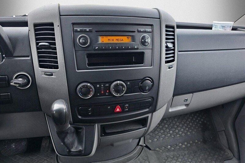 Vit Begagnad 2007 Mercedes Sprinter Van | 109 000 kr (Marknadspris) - Bild 1/4
