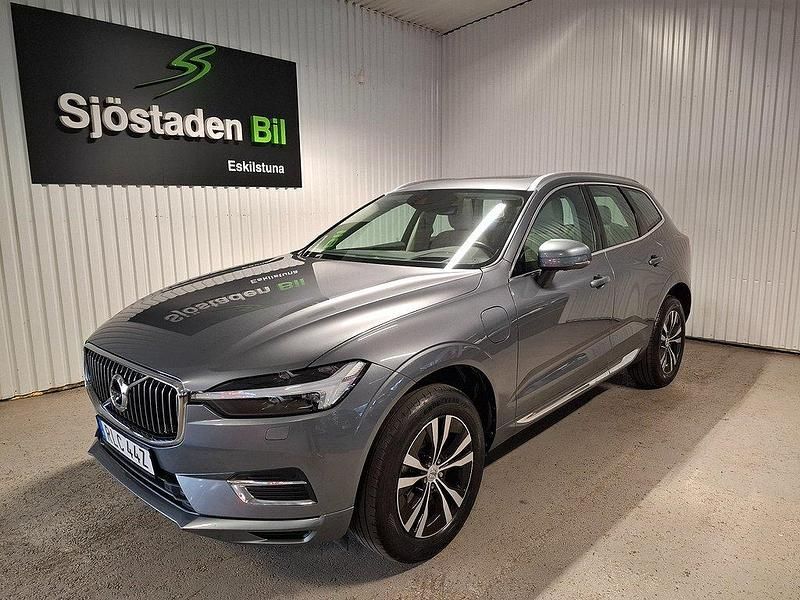 Grå Begagnad 2021 Volvo XC60 Inscription SUV | 384 900 kr (Bra pris) - Bild 1/4