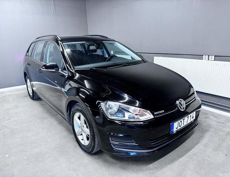 Svart Begagnad 2015 VW Golf VII Kombi | 99 900 kr (Bra pris) - Bild 1/4