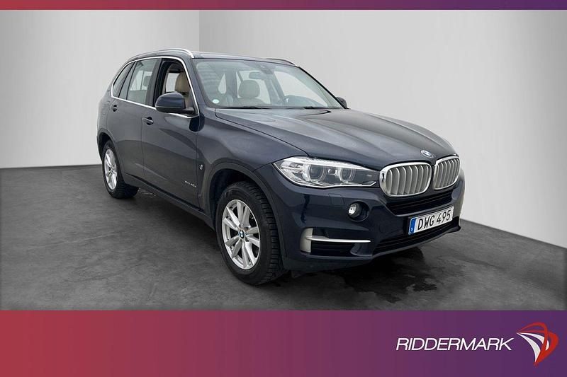 Blå Begagnad 2017 BMW X5 SUV | 274 800 kr - Bild 1/3