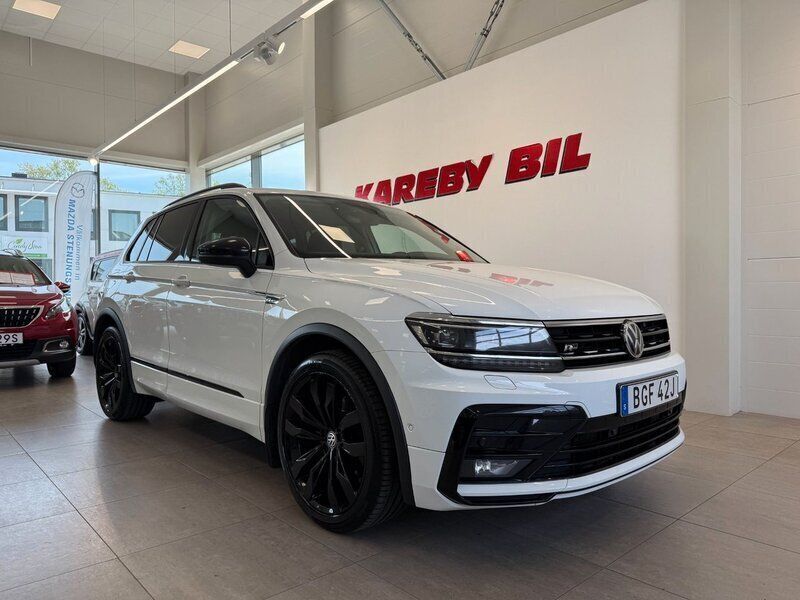 Vit Begagnad 2019 VW Tiguan GT SUV | 248 900 kr (Marknadspris) - Bild 1/4