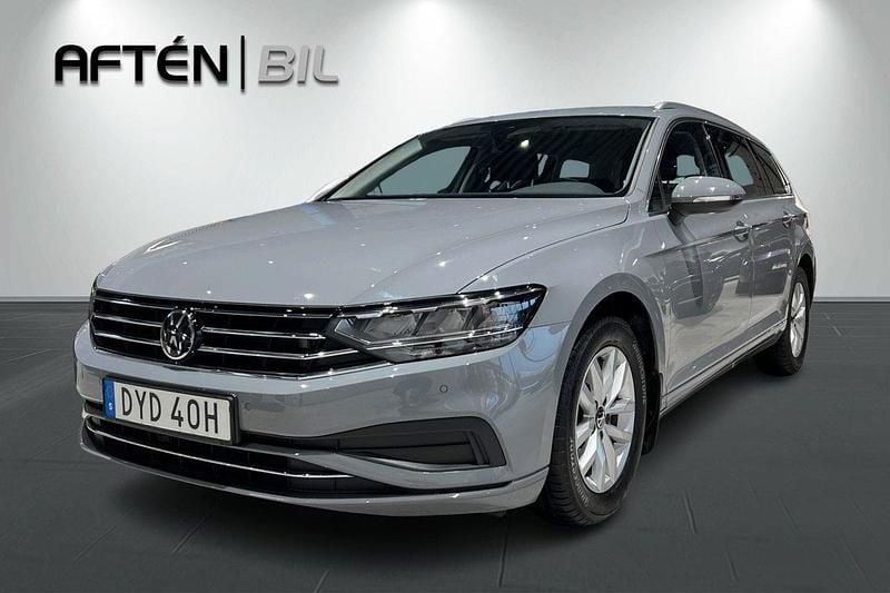 Grå Begagnad 2023 VW Passat Kombi | 304 000 kr (Bra pris) - Bild 1/3
