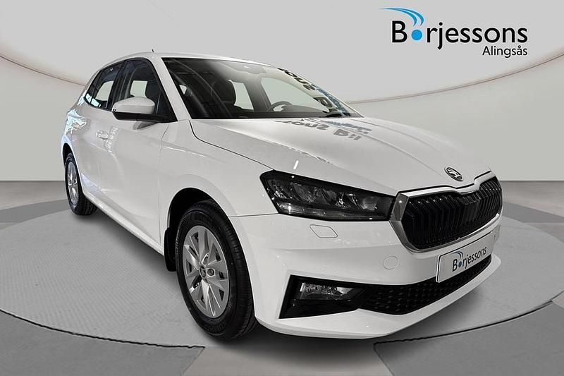 Ny Skoda Fabia Selection 116 HK (85 kW) 2025 Vit Halvkombi