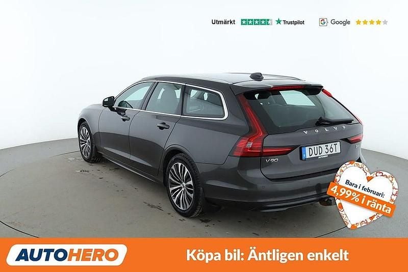Begagnad Volvo V90 Momentum 200 HK (147 kW) 2020 Grå Kombi