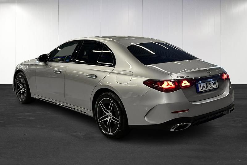 Begagnad Mercedes E300 2024 Silver Sedan