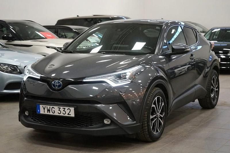 Begagnad Toyota C-HR Executive 122 HK (89 kW) 2017 Grå SUV