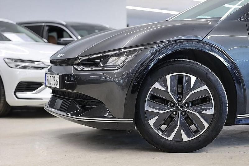 Begagnad Kia EV6 Base 239 kW (325 HK) 2022 Grå SUV