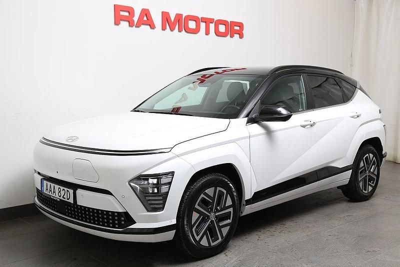 Begagnad Hyundai Kona Advanced 160 kW (218 HK) 2024 Vit SUV