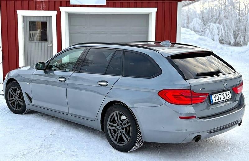 Begagnad BMW 520 Sport Line 190 HK (139 kW) 2018 Blå Kombi