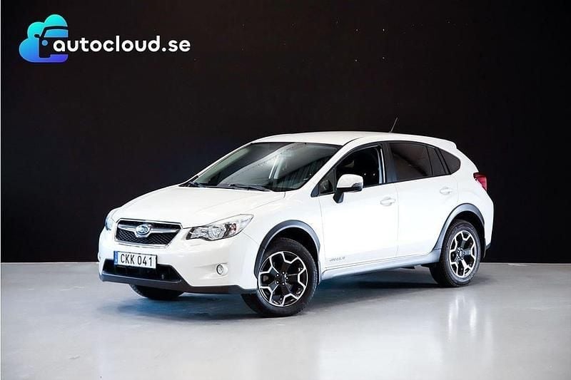 Vit Begagnad 2014 Subaru XV SUV | 158 800 kr (Marknadspris) - Bild 1/2