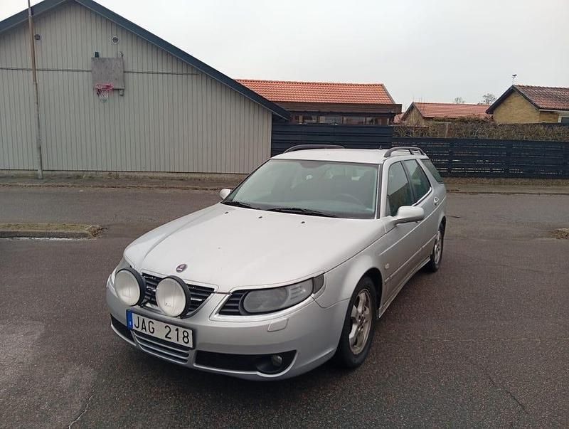 Begagnad 2007 Saab 9-5 Kombi | 12 000 kr (Superpris) - Bild 1/4