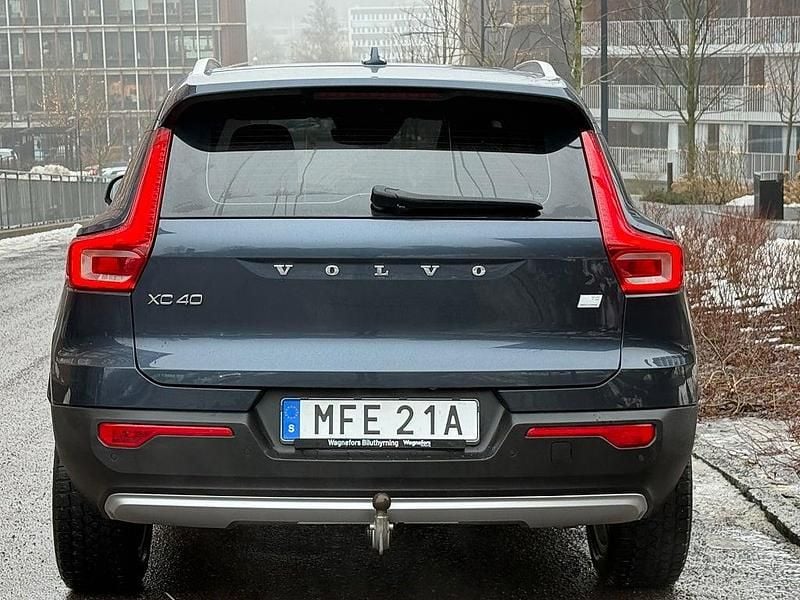 Begagnad Volvo XC40 262 HK (192 kW) 2020 Mörkblå SUV
