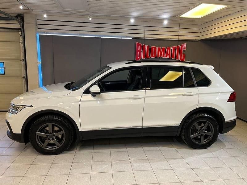 Begagnad VW Tiguan 150 HK (110 kW) 2023 Vit SUV