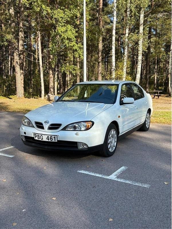 Vit Begagnad 2000 Nissan Primera Sedan | 24 900 kr - Bild 1/4