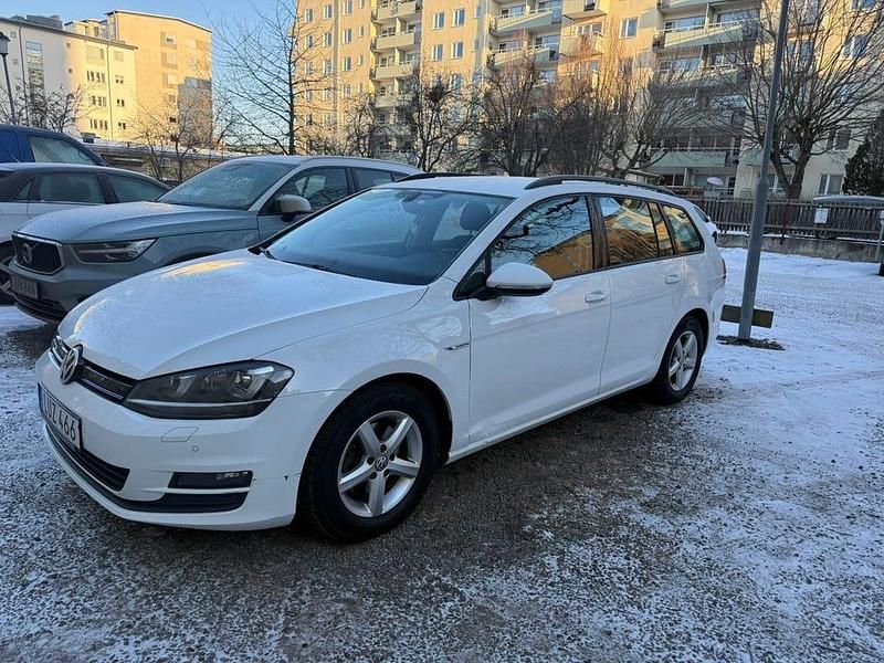 Begagnad VW Golf VII 110 HK (80 kW) 2017