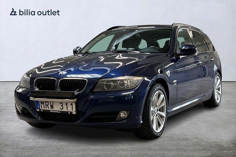 Blå Begagnad 2012 BMW 320 M Sport Kombi | 84 900 kr (Bra pris) - Bild 1/3