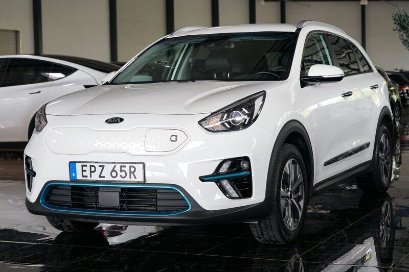 Vit Begagnad 2020 Kia e-Niro Advance SUV | 219 500 kr (Superpris) - Bild 1/4