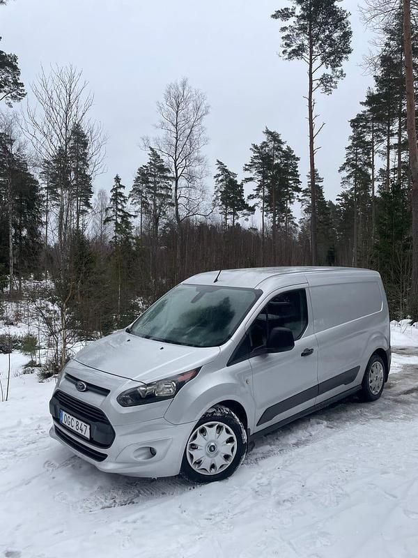 Moondust silvermetallic Begagnad 2017 Ford Transit Connect Minibuss | 105 000 kr (Marknadspris) - Bild 1/4