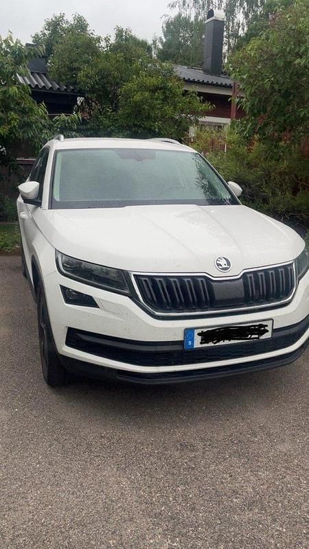 Vit Begagnad 2019 Skoda Kodiaq Business Line SUV | 269 900 kr (Bra pris) - Bild 1/4