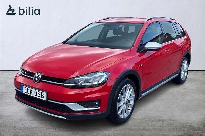 Röd Begagnad 2019 VW Golf Alltrack Kombi | 199 900 kr (Marknadspris) - Bild 1/4