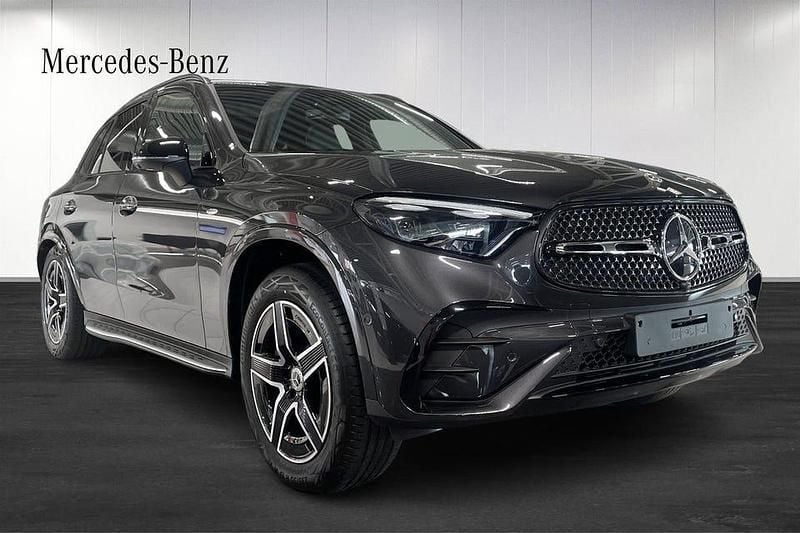 Ny Mercedes GLC300 AMG Line Premium Plus 313 HK (230 kW) 2025 Grafitgrå metallic Halvkombi