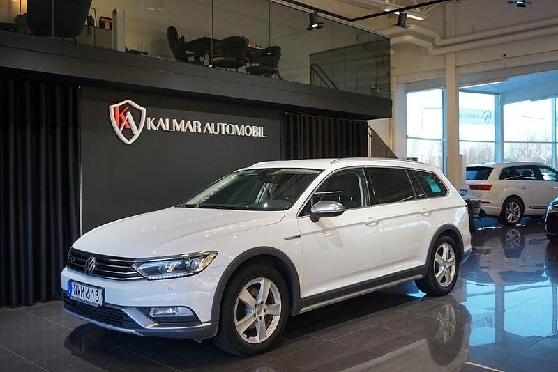 Begagnad VW Passat Alltrack Executive 190 HK (139 kW) 2015 Vit Kombi