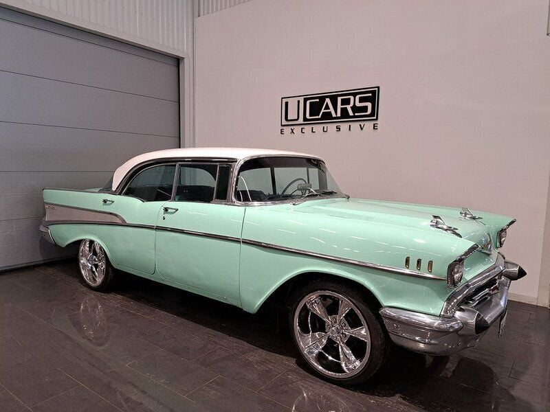 Ljusgrön Begagnad 1957 Chevrolet Bel Air Sedan | 249 900 kr - Bild 1/4
