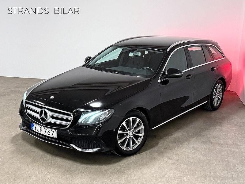 Begagnad Mercedes E220 Avantgarde 194 HK (142 kW) 2016 Svart Kombi