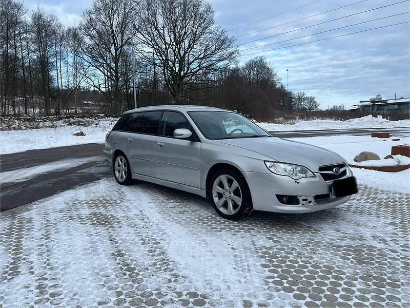 Begagnad 2007 Subaru Legacy Kombi | 29 000 kr (Bra pris) - Bild 1/4