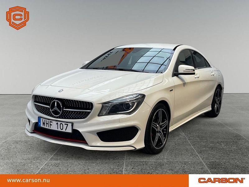 Vit Begagnad 2015 Mercedes CLA250 AMG Sedan | 168 700 kr (Marknadspris) - Bild 1/3