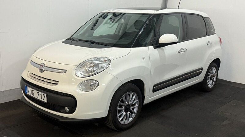 Vit Begagnad 2012 Fiat 500L Lounge Minibuss | 54 900 kr - Bild 1/4
