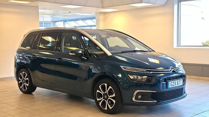 Blå (blå metallic) Begagnad 2019 Citroën C4 SpaceTourer Exclusive Minibuss | 184 900 kr - Bild 1/4