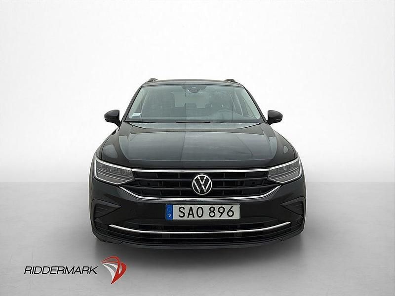 Begagnad VW Tiguan 150 HK (110 kW) 2023 Svart SUV