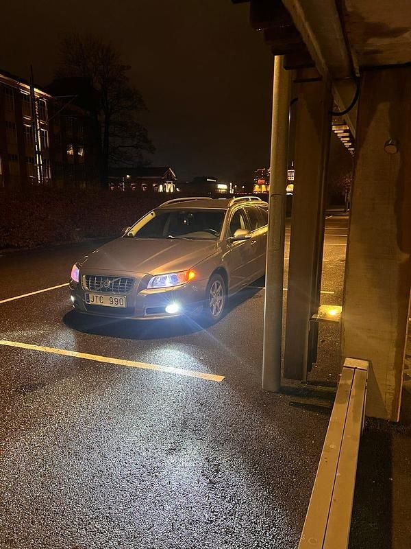 Begagnad Volvo V70 145 HK (106 kW) 2009 Kombi