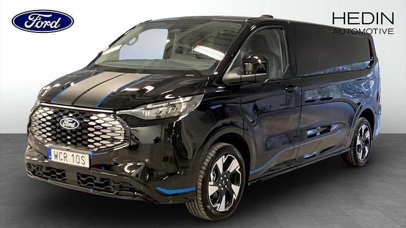 Ny Ford E-Transit 2026 Svart Van