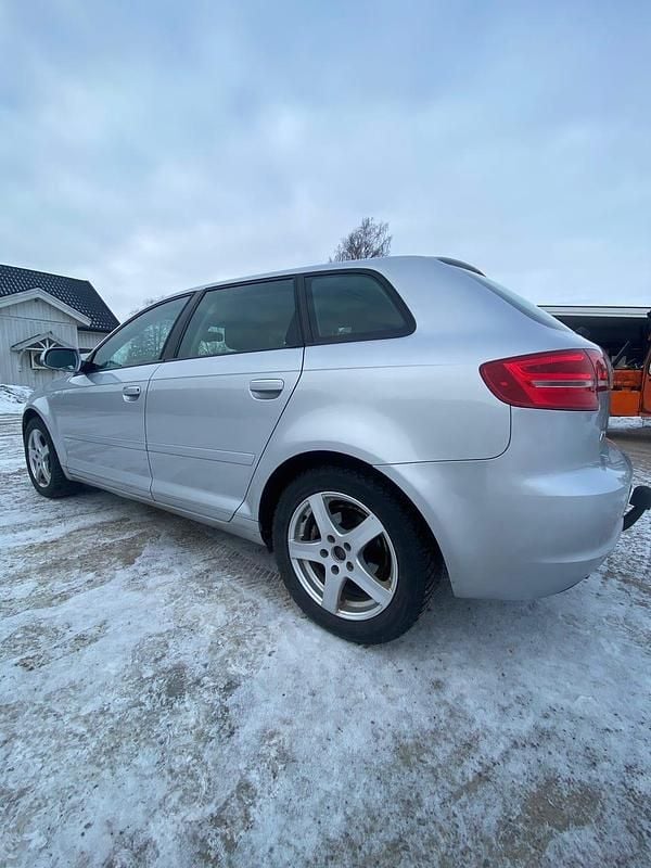 Begagnad Audi A3 105 HK (77 kW) 2011 Halvkombi