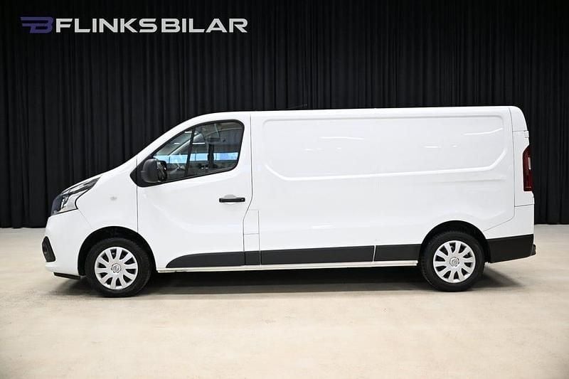 Flerfärgad Begagnad 2019 Renault Trafic Minibuss | 118 750 kr (Bra pris) - Bild 1/4