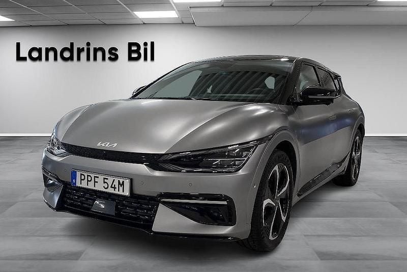 Grå Begagnad 2022 Kia EV6 4 SUV | 445 000 kr (Lite dyr) - Bild 1/4
