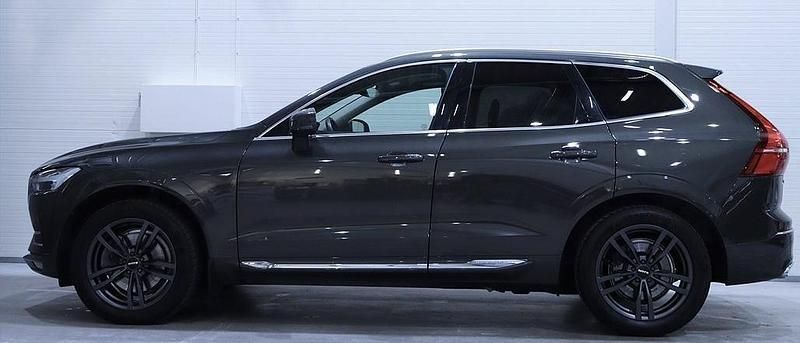 Grå Begagnad 2019 Volvo XC60 Inscription SUV | 350 000 kr (Marknadspris) - Bild 1/4