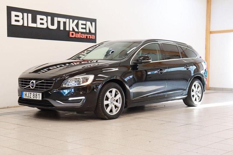 Svart Begagnad 2014 Volvo V60 Momentum Kombi | 114 500 kr (Bra pris) - Bild 1/4