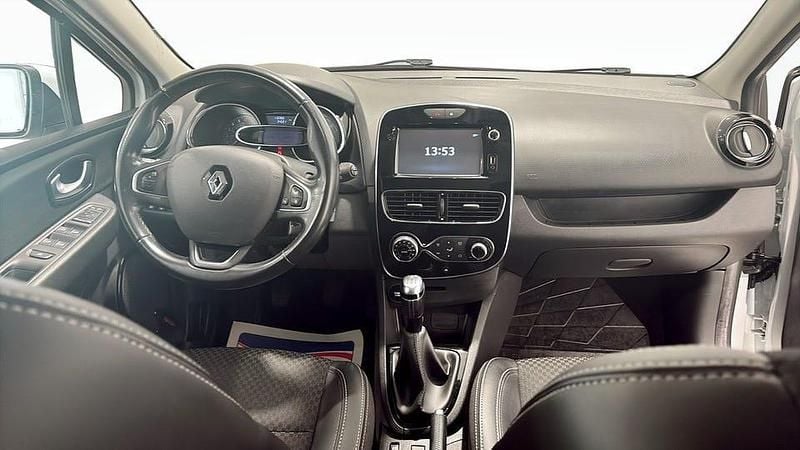 Begagnad Renault Clio IV 90 HK (66 kW) 2017 Vit Kombi