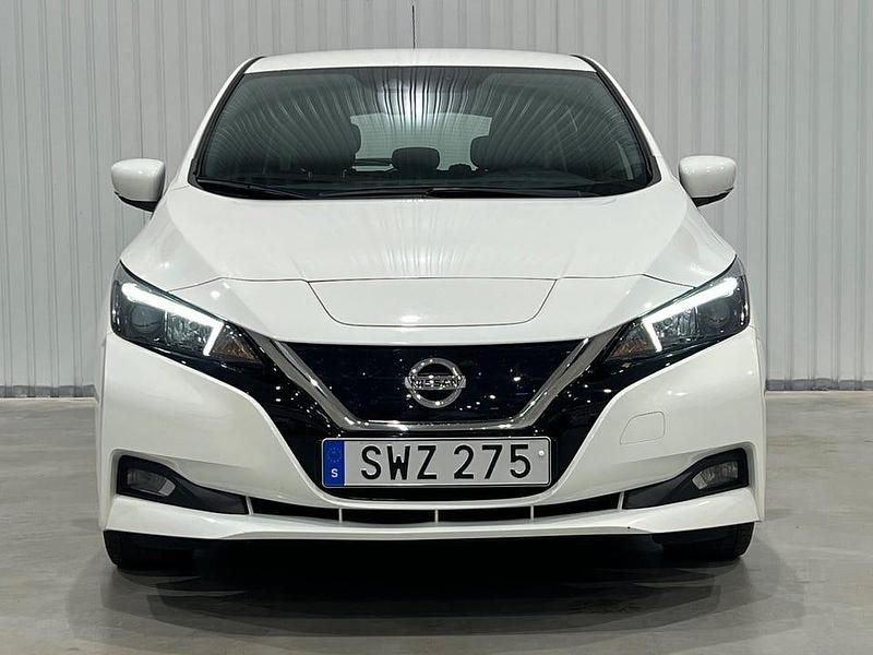 Begagnad Nissan Leaf 360º 110 kW (150 HK) 2021 Vit Halvkombi