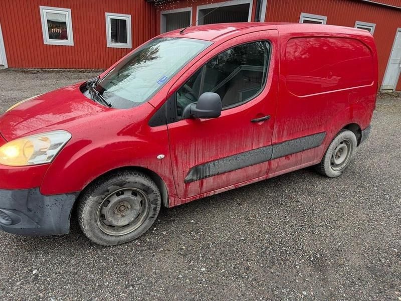 Begagnad 2013 Peugeot Partner Minibuss | 35 000 kr (Marknadspris) - Bild 1/4