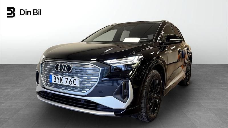 Begagnad Audi Q4 e-tron S-Line 210 kW (286 HK) 2025 Mytsvart metallic SUV