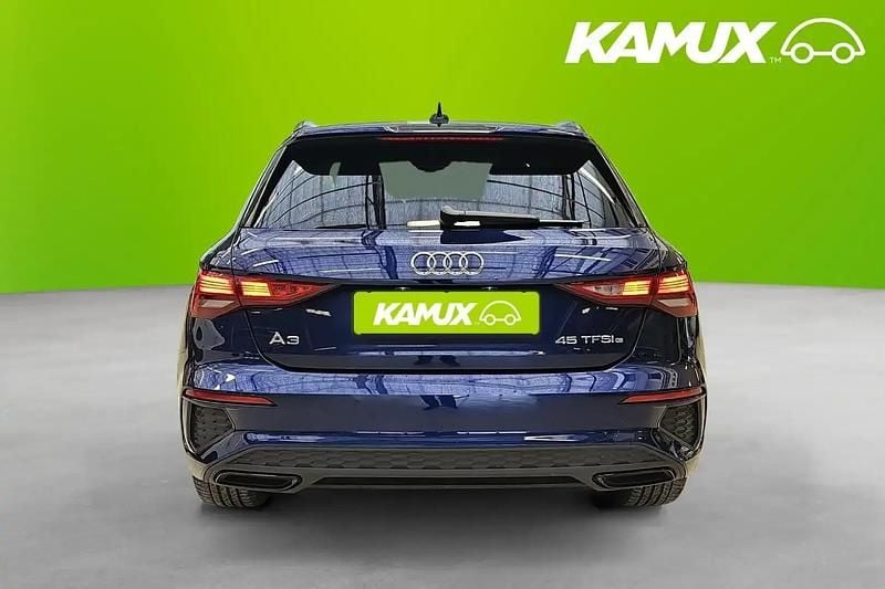 Begagnad Audi A3 Sportback e-tron S-Line 245 HK (180 kW) 2022 Blå Halvkombi
