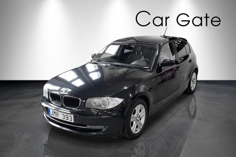 Svart Begagnad 2009 BMW 118 Advantage Halvkombi | 59 900 kr (Marknadspris) - Bild 1/4